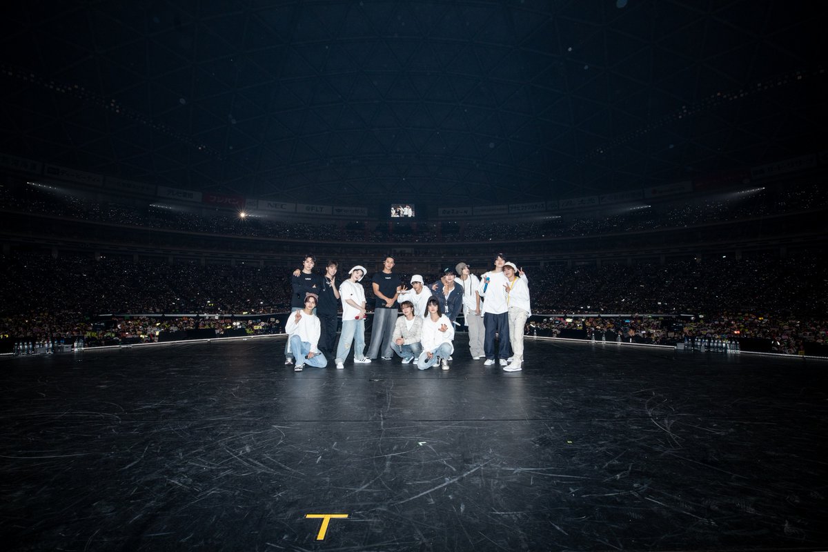 pledis_17jp's tweet photo. [17'S] SEVENTEEN TOUR 'FOLLOW' TO JAPAN

CARATのみなさん💎💫
明後日も盛り上がる準備はできてますか？🥳

#SEVENTEEN 
#SVT_TOUR_FOLLOW 
#FOLLOW https://t.co/T1ITorbDIC