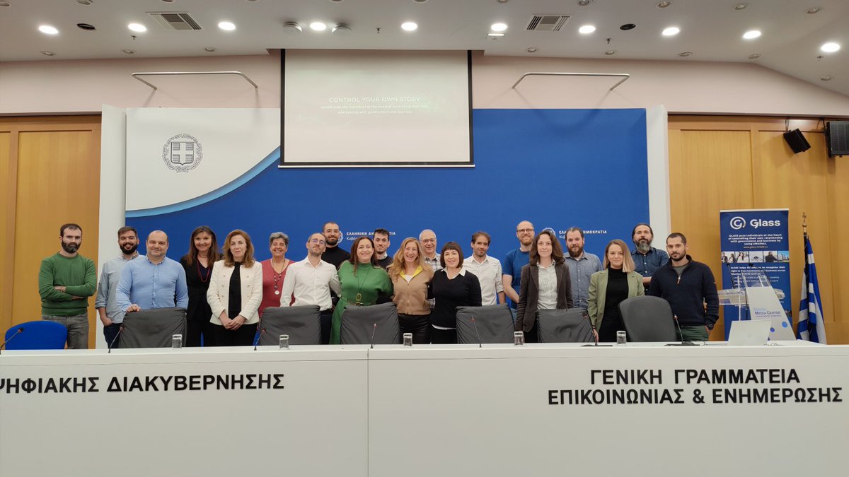 Yesterday, we achieved a significant milestone concluding our last plenary meeting at the @MinDigitalG. One step closer to the final submission to #HorizonEurope evaluation process! Thanks to our dedicated partners for their unwavering commitment. Onwards to the future of Glass!
