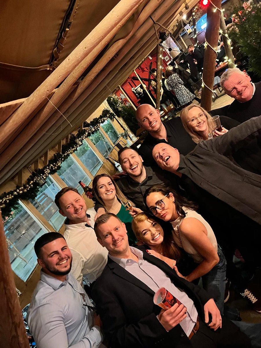 CofaceUKI's tweet photo. 🎄 Reflecting on an incredible evening in Manchester! 🌟

Last week, Coface hosted an unforgettable Christmas networking event at the Oast House. It was an absolute delight to see around 70 of our valued broking partners in attendance.

#CofaceEvents #BuildingRelationships https://t.co/okofFjvSM1