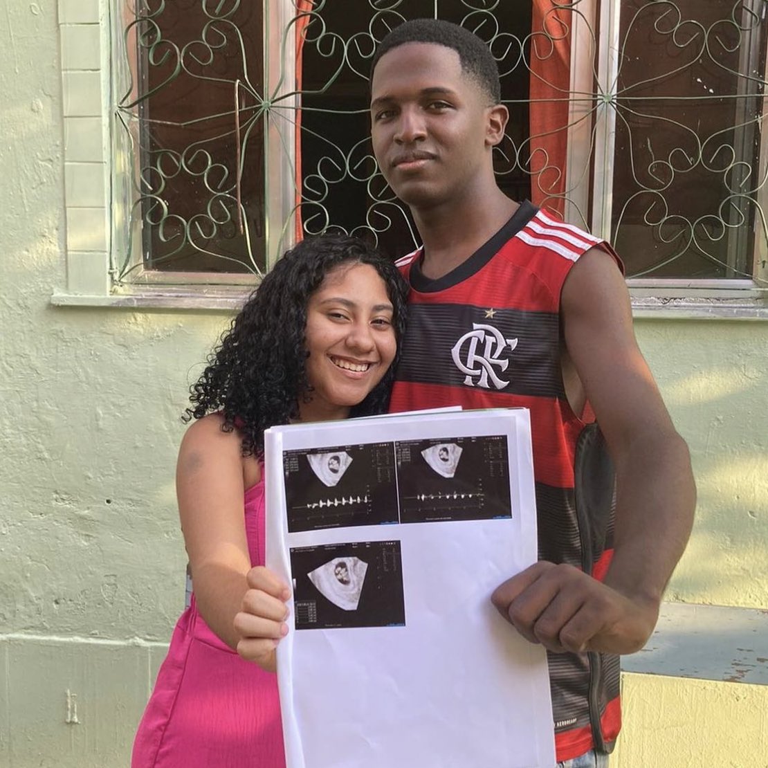 Jovem de 18 anos grávida de quíntuplos perdeu os bebês - Foto: Reprodução.