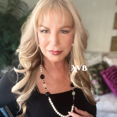 #NewProfilePic https://t.co/givGwbC2T5<a href="/tag/newprofilepic"class="tags">#NewProfilePic</a>