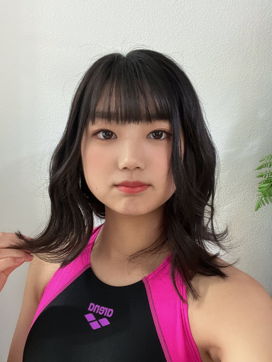 haku_20090722's tweet photo. あれ、昨日投稿出来てないじゃん
っざっけんなよぉー！！、
はぁい。ってことで無事テスト終わりました🙂

まぁ、今回も？余裕で？酷い点数を取るでしょう🥺🥺

てか、うちのクラス休み多すぎてテスト返すの来週だって言われた💦
今日返す予定だったらしいのに！
ふぁぁぁ⤴︎︎︎

おやすみー！ https://t.co/I0vNW8JMGk