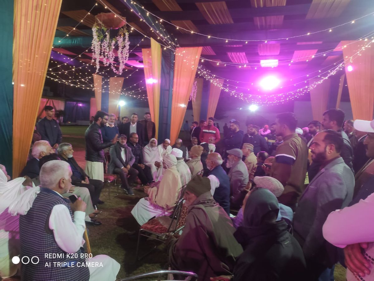Talib_Hussain_'s tweet photo. Interaction with Bradari at Barjani Samba for #MahaPanchayat
#NoStstatustoupperCastes https://t.co/ufhyXM1SsW