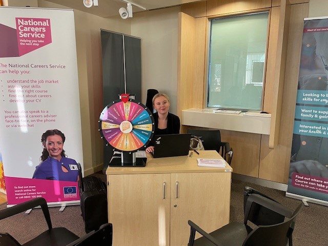 #Accrington JCP held a winter wellbeing event 

34 customers attended 📈
7 providers supported the event 👍
56 referrals 👏

Thanks for supporting the event <a href="/NationalCareers/">National Careers</a> <a href="/LancashireWomen/">Lancashire Women | Charity</a> <a href="/north_lancs/">NLTG</a> <a href="/1stCallHyndburn/">1stCall</a> @CommunitySNW <a href="/HyndburnLT/">Hyndburn Leisure</a>