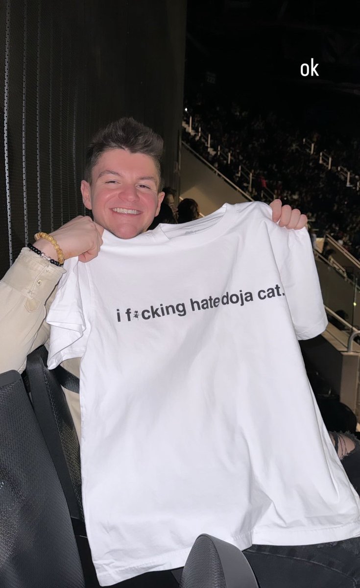 i fucking love <a href="/DojaCat/">DOJA CAT</a>