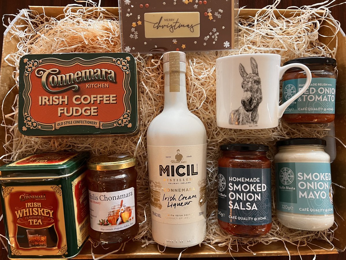 Seo agaidh Ciseán na Nollaig ó Chonamara 😊 Introducing our signature “Connemara Christmas Hamper” full of beautiful artisan products made by our friends including *M’asal Beag Dubh mug by @racheldubber. *Connemara Irish Cream by @micildistillery. *Smoked Onion Mayo & Salsa by…