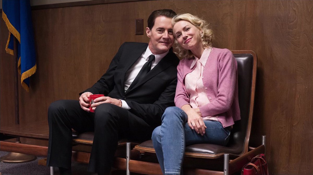 twinpeakstuff's tweet photo. kyle maclachlan and naomi watts behind the scenes of twin peaks: the return https://t.co/gXWoZMETLU
