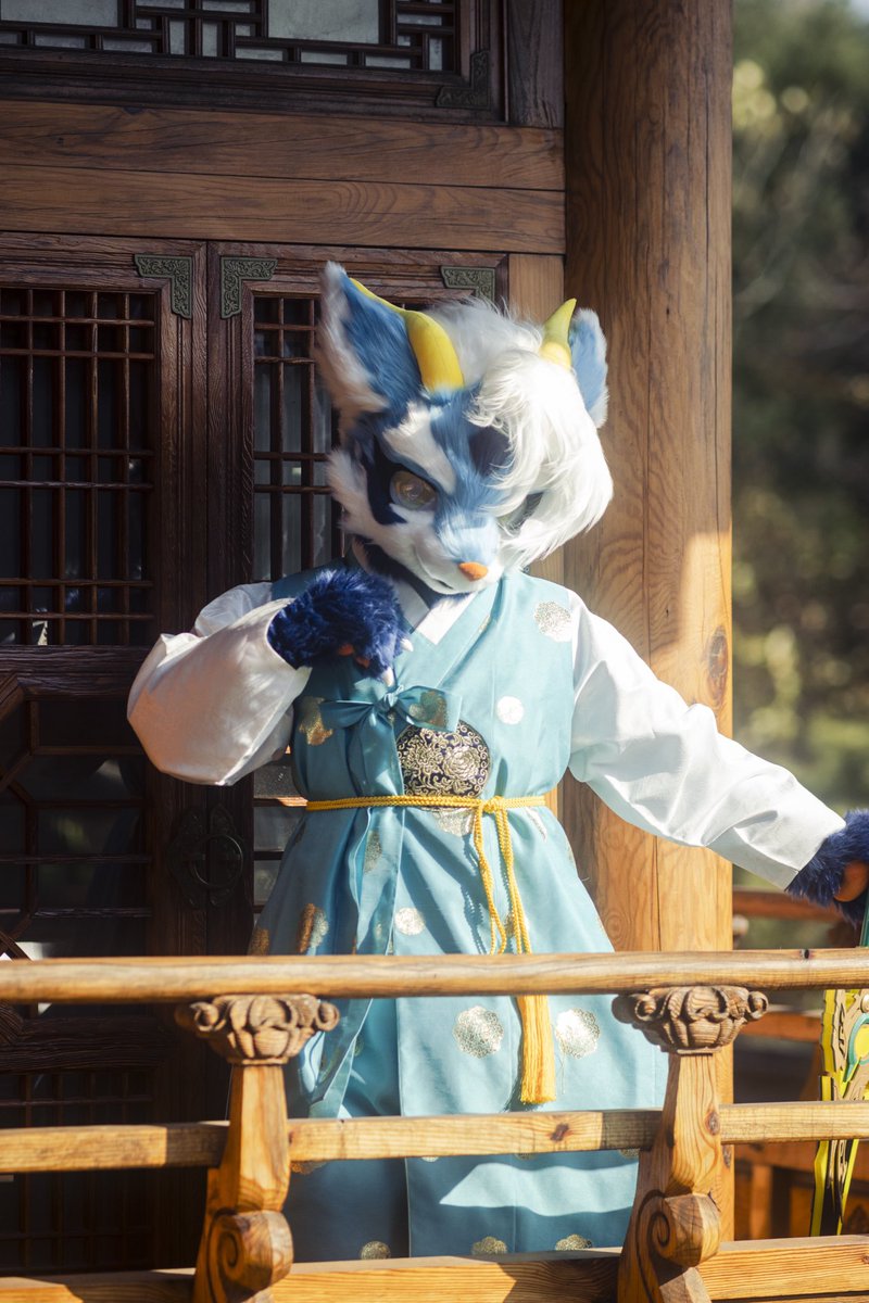 NyongShin's tweet photo. 🐲✨#FursuitFriday #Fursuit #Haeil
📸: @guni1636 https://t.co/ILs7mbv7BJ