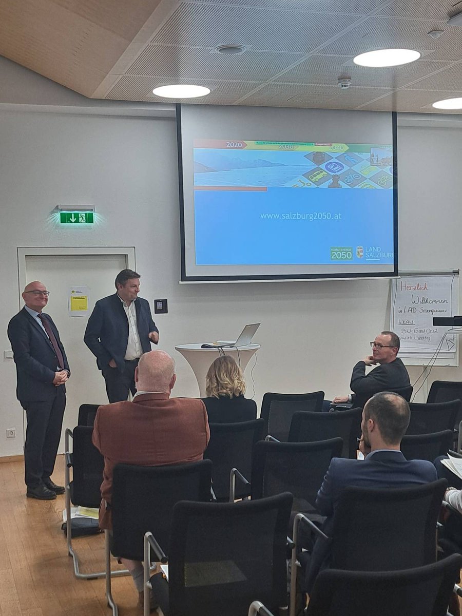 Hier ein paar spannende Einblicke in unsere heutige Tagung "Die Rolle der Länder in der Energiewende"!
#Föderalismus #Dezentralisierung #IFOE1975 #ThinkTank_in_the_Alps