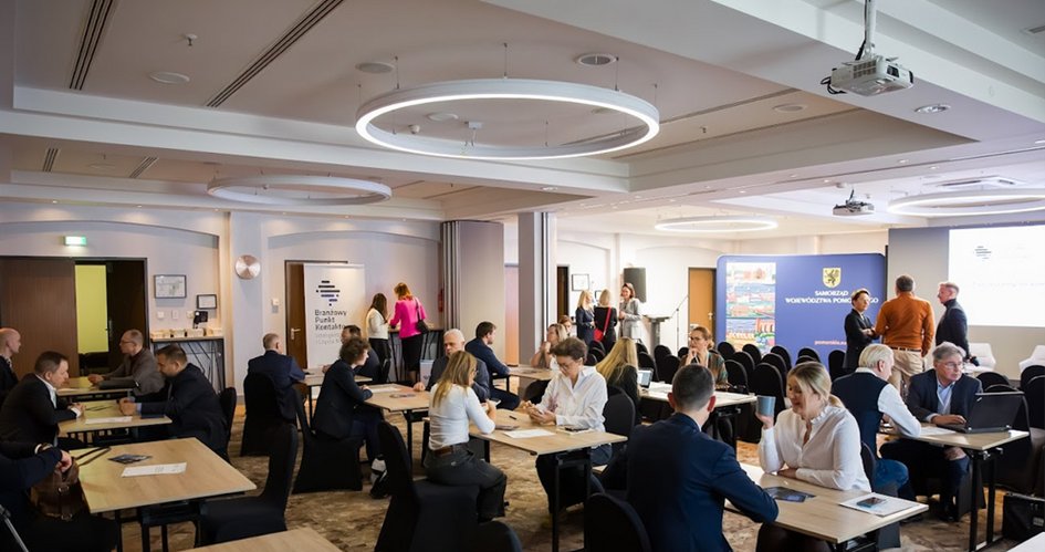 On 9 and 10 November 2023, CAFEIN team organized its third #matchmaking event during the 9th Congress of Policy Clusters in Gdansk, Poland.

🚀Visit the website for more information on CAFEIN project! 👉 cafein-project.eu

#HorizonEurope #greenindustrialtransition