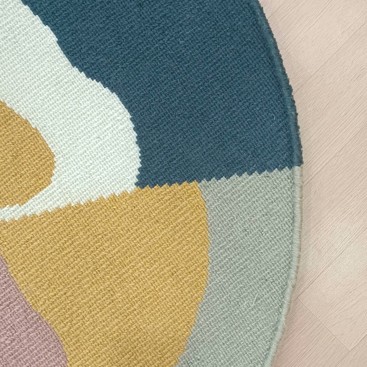 dhruvrugs's tweet photo. PET yarn rugs are available in a variety of styles, colors, and patterns, making it easy to find one that matches your home decor.
#thephenixcarpet #handmadewithlove #flooring #floors #interiordesign #handmade #Carpets #interiordecor #petyarn #BlackFridaySale https://t.co/fM332v8v2C