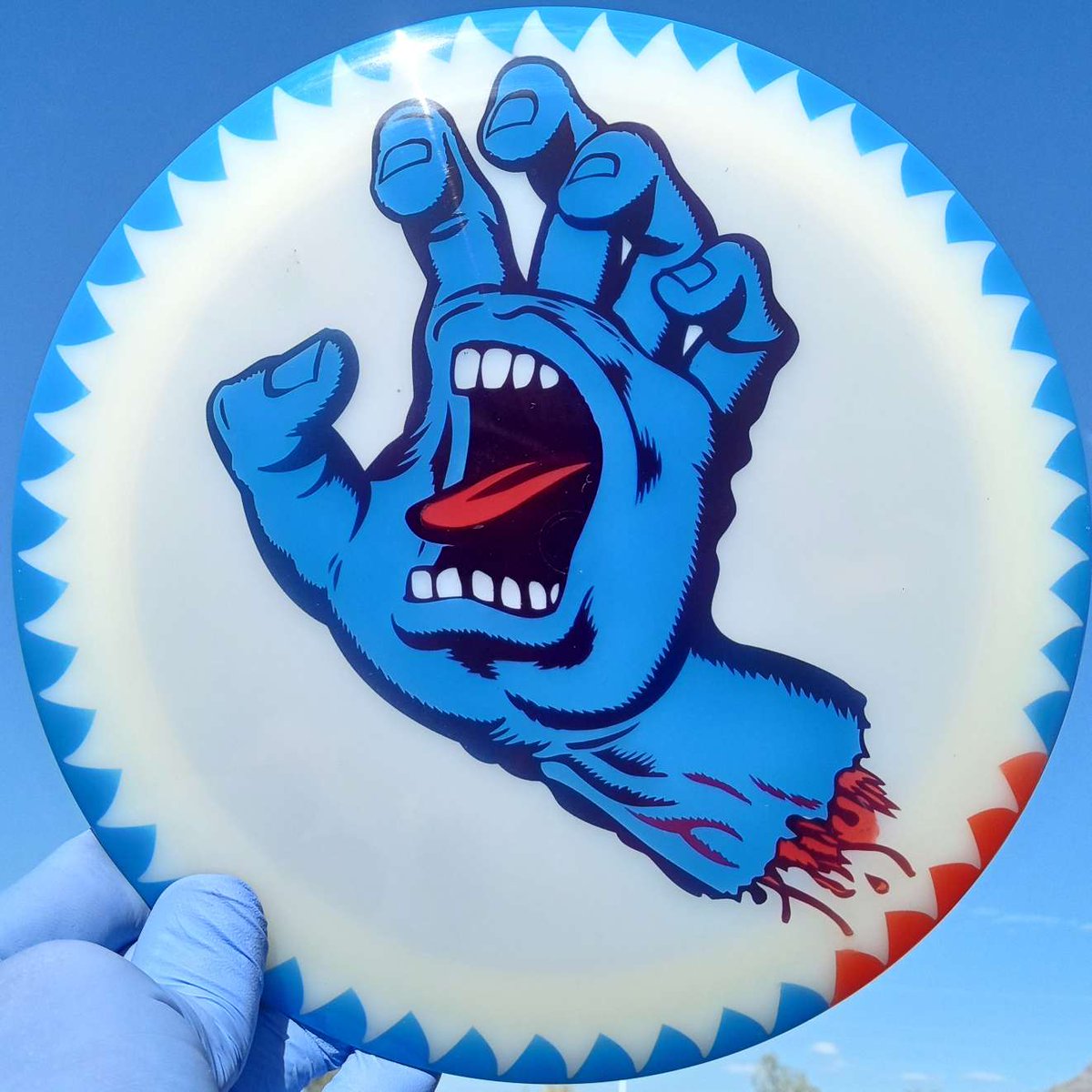 CustomDyedDiscs's tweet photo. Scream at Chains with Lucid Raider 173g from Dynamic Discs!
#discgolf #discgolfdyes  #customdiscgolfdyes https://t.co/CvrdTiNqtZ