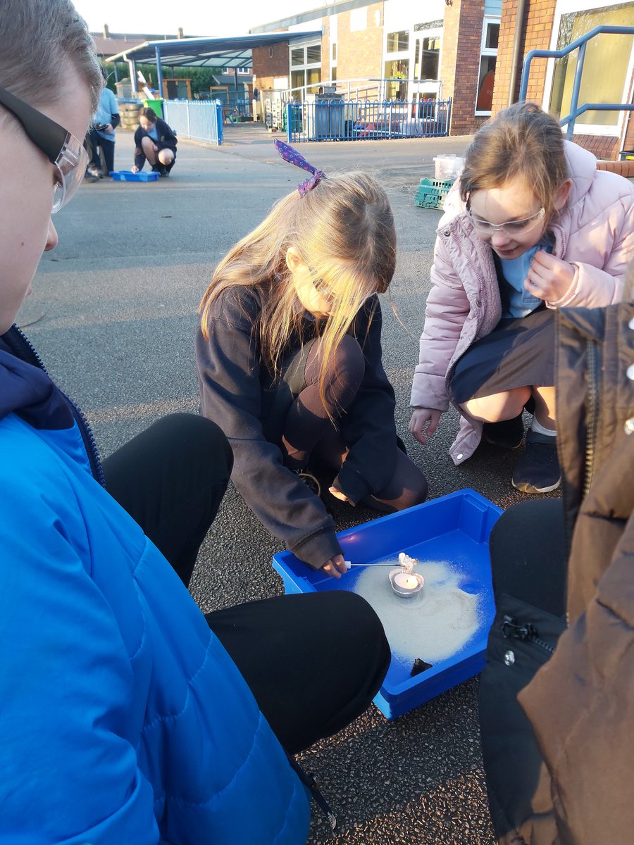 StBernardsep's tweet photo. Team 5 have been finding out what happens when we burn different materials. We had to move outside as we discovered that some materials release a pungent smell! #stbscience https://t.co/rzonVQ9KGz