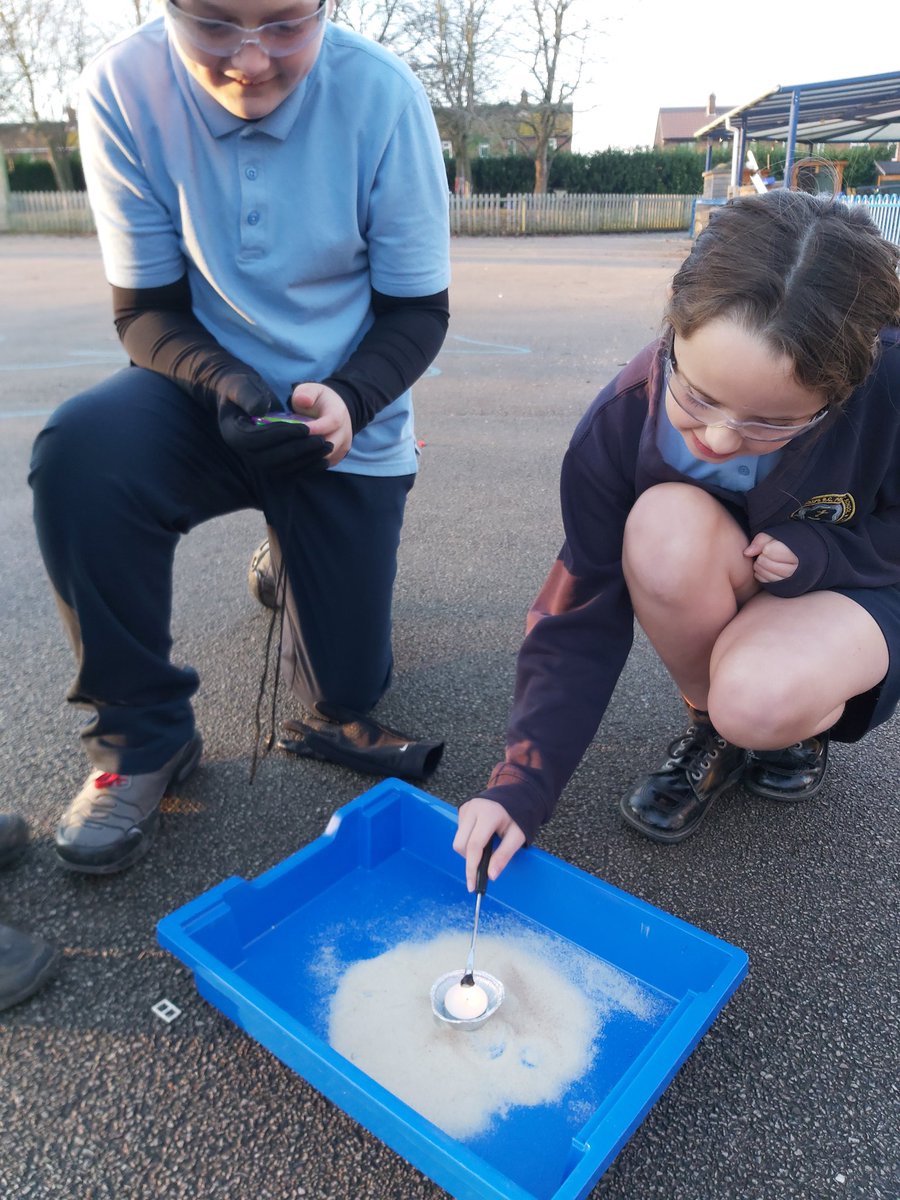 StBernardsep's tweet photo. Team 5 have been finding out what happens when we burn different materials. We had to move outside as we discovered that some materials release a pungent smell! #stbscience https://t.co/rzonVQ9KGz