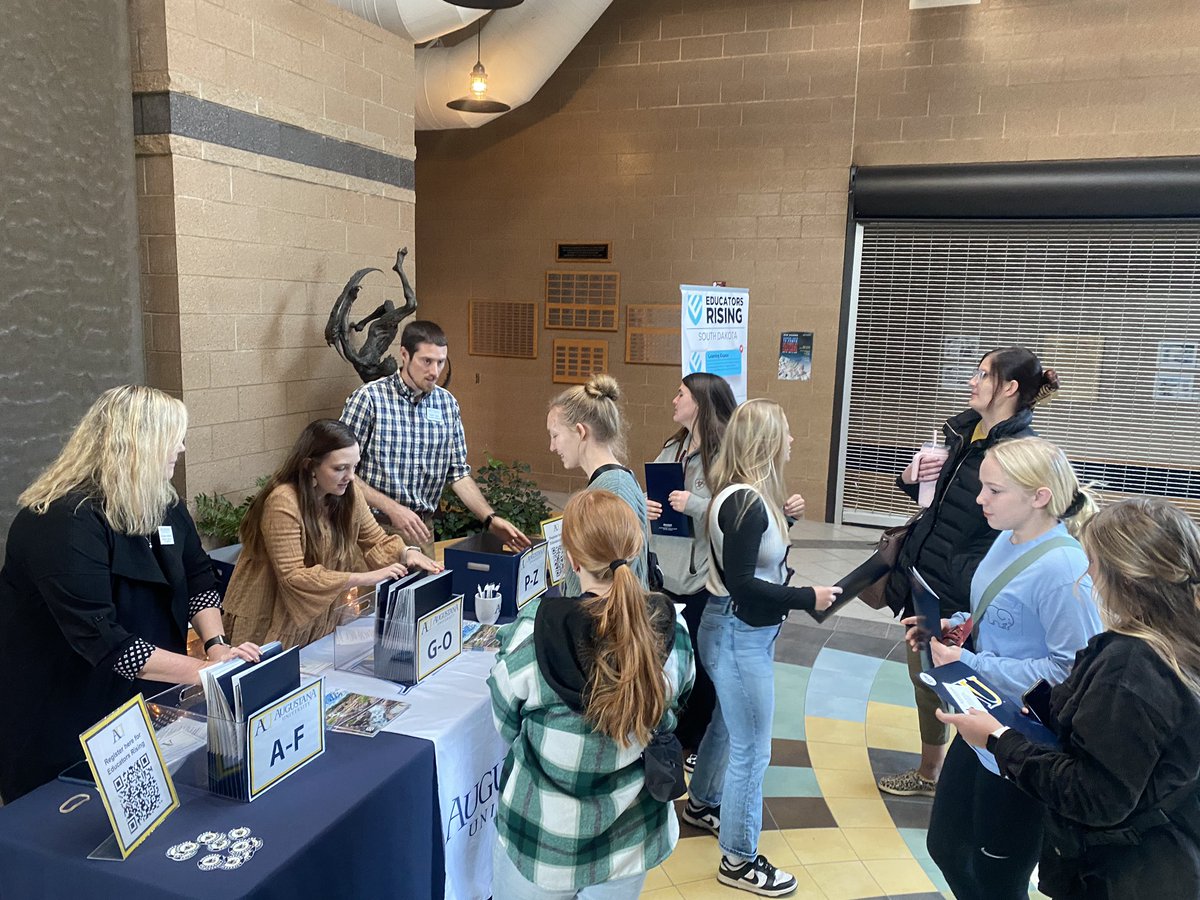 EducatorsrisingSD tweet media