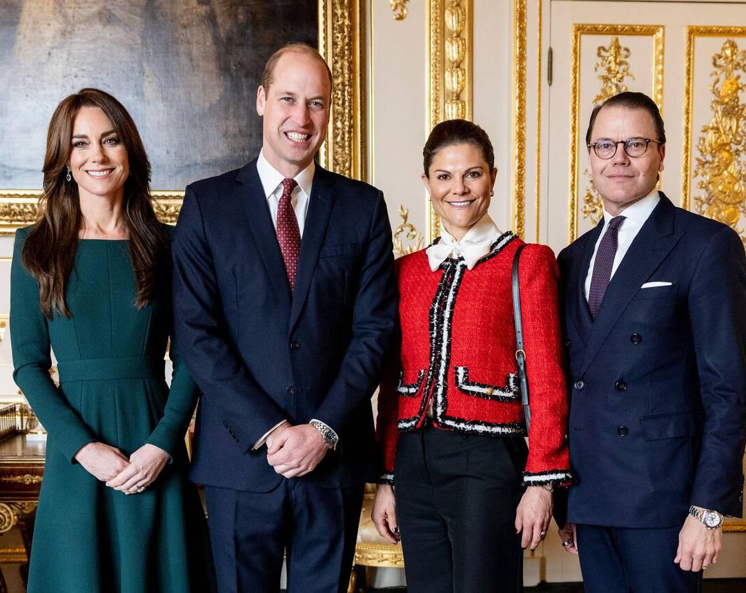 Canellelabelle's tweet photo. The Palace Lawyers have done quite a number on the montecito poodle, I see🤭After writing the most hateful and misogynistic tripe he could put together about the RF, Omid appeared on GMB looking Greasy, deflated and grovelling faster than he can blink:
"I never wrote those names, it was a mistake from the dutch publisher"🤡
"I didn’t say she was a Stepford wife! I said she was STEPFORD-LIKE.”🤡
"I never used the racist word, it is just some unconscious bias about the color of skin"🤡
"Princess Kate is like Queen Elizabeth II and has never put a foot wrong"🤡🤡🤡
THAT my dears, is how a liar and spineless Coward acts when he was caught defaming important people and the lawyers are called in🔥
So suddenly, all the bravado he took to viciously attack the Royal family is gone. He is out here as polished and interesting as a wet, soiled rag by the dumpster bin...😏
Prince William is not dumb like Harry; he is not a clown performing for the mediatic circus. He is a man of status and power who acts swiftly behind closed doors. His silences are not just empty; they are pregnant silences, full of swift actions🔥
The day Omid allowed Meghan to use his name to pursue her vengeful & vicious attack on the Princess of Wales, he sealed his career as a "royal reporter"; He has zero credibility Left. 
Meghan is fooling nobody but her pea brain sewer squad: She leaked her letter to her father; she leaked the content of her letter to KC; she leaked the text messages exchanged with Catherine; she was found in court to have leaked info to write finding freedom. She was the leak inside KP the whole 17 months she was a royal.
To put is quite simply, Meghan is a sinking and leaky ship that eveyone is just watching sinking with Complete indifference😏
Someone who will betray her own father who raised her, for money and fame and ignore him after he suffered 3 stroke that left him disabled, is not worth the effort🤷🏽‍♀️
Prince William and Catherine are absolutely fine; the royal family will be absolutely fine. The only ones who just sealed their fate and royal affiliations are meg, harry and their plastic poodle; the ones who grift on it the most😎#Consequences