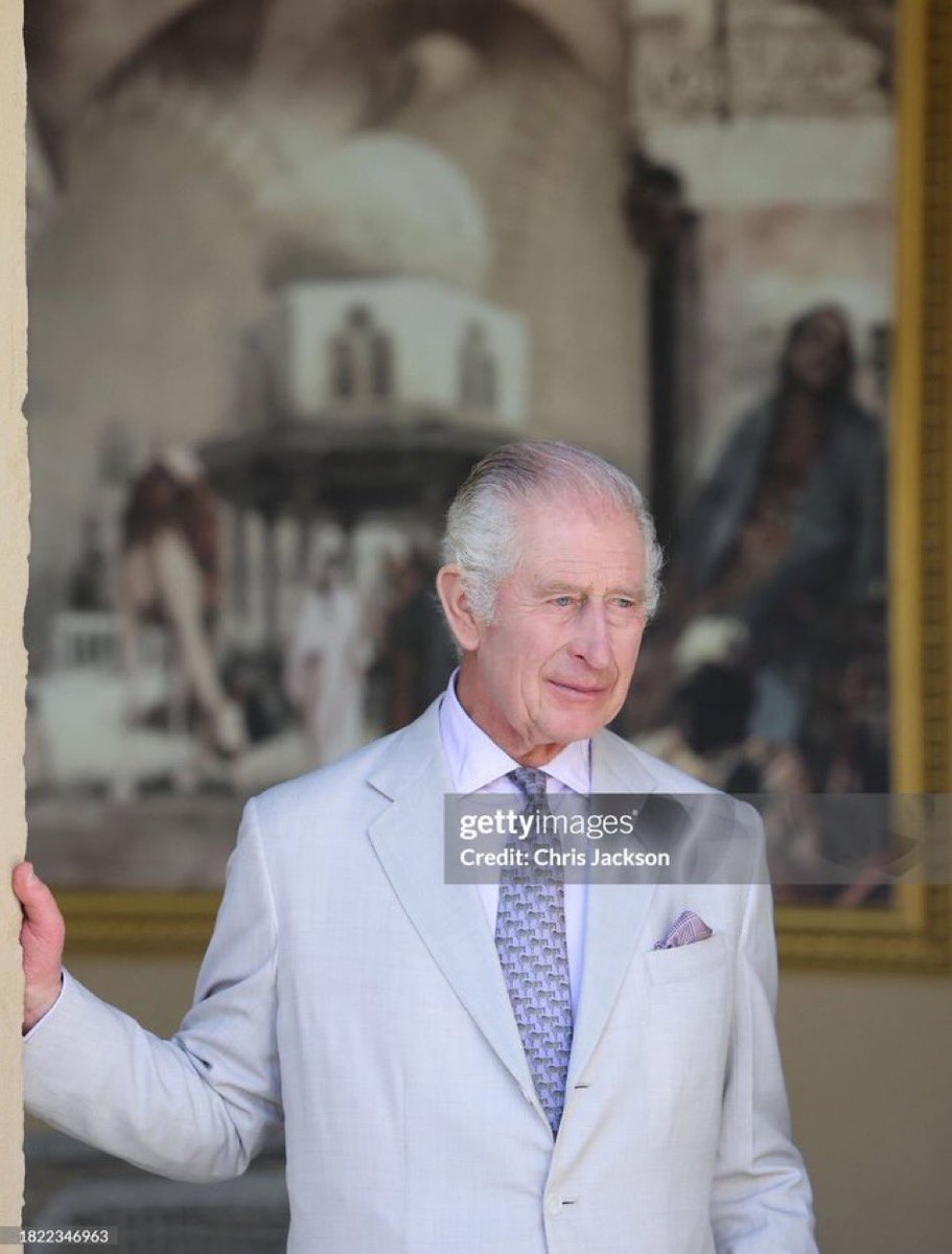 Canellelabelle's tweet photo. The Palace Lawyers have done quite a number on the montecito poodle, I see🤭After writing the most hateful and misogynistic tripe he could put together about the RF, Omid appeared on GMB looking Greasy, deflated and grovelling faster than he can blink:
"I never wrote those names, it was a mistake from the dutch publisher"🤡
"I didn’t say she was a Stepford wife! I said she was STEPFORD-LIKE.”🤡
"I never used the racist word, it is just some unconscious bias about the color of skin"🤡
"Princess Kate is like Queen Elizabeth II and has never put a foot wrong"🤡🤡🤡
THAT my dears, is how a liar and spineless Coward acts when he was caught defaming important people and the lawyers are called in🔥
So suddenly, all the bravado he took to viciously attack the Royal family is gone. He is out here as polished and interesting as a wet, soiled rag by the dumpster bin...😏
Prince William is not dumb like Harry; he is not a clown performing for the mediatic circus. He is a man of status and power who acts swiftly behind closed doors. His silences are not just empty; they are pregnant silences, full of swift actions🔥
The day Omid allowed Meghan to use his name to pursue her vengeful & vicious attack on the Princess of Wales, he sealed his career as a "royal reporter"; He has zero credibility Left. 
Meghan is fooling nobody but her pea brain sewer squad: She leaked her letter to her father; she leaked the content of her letter to KC; she leaked the text messages exchanged with Catherine; she was found in court to have leaked info to write finding freedom. She was the leak inside KP the whole 17 months she was a royal.
To put is quite simply, Meghan is a sinking and leaky ship that eveyone is just watching sinking with Complete indifference😏
Someone who will betray her own father who raised her, for money and fame and ignore him after he suffered 3 stroke that left him disabled, is not worth the effort🤷🏽‍♀️
Prince William and Catherine are absolutely fine; the royal family will be absolutely fine. The only ones who just sealed their fate and royal affiliations are meg, harry and their plastic poodle; the ones who grift on it the most😎#Consequences