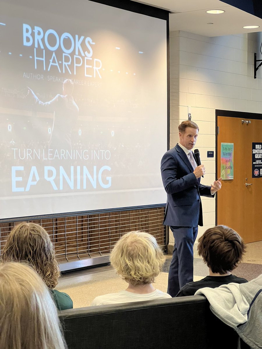 Center for Career Innovation tweet media