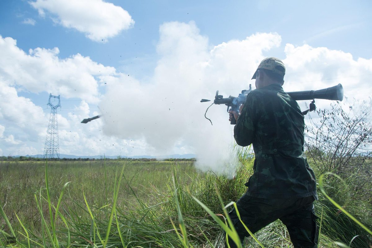 heungburma's tweet photo. War Photography : Fight between Myanmar Junta vs KNDF and local PDFs still intense since #Operation1111 initiated in Karenni state capital of Loikaw city. 1/2
#WhatsHappeninglnMyanmar https://t.co/z9EJUjp1z6