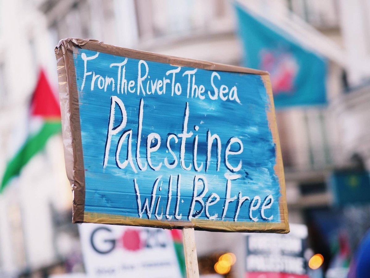 rootedsolid's tweet photo. Read here: https://t.co/L93qBSOfYU

Please get in touch if this resonates, or if you have feedback. We will continue building on this and would love to do so together.

There is a liberated Palestine in the future. We hope to bear witness to it. Until then, in solidarity.

10/10 https://t.co/qFAsTQp3VM
