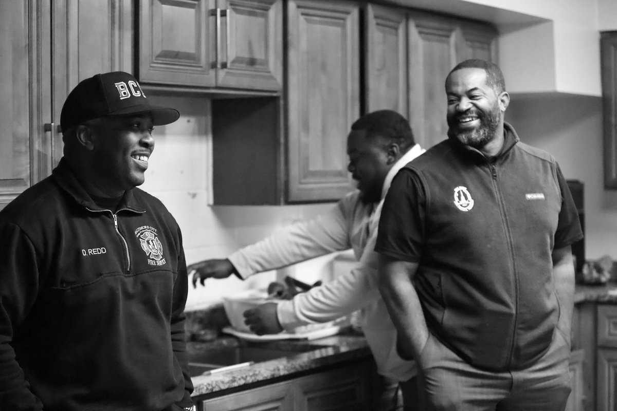 Engines 29 and 46 have been through excruciating heartbreak in the last few months. Council President <a href="/Nick_Mosby/">Nick J. Mosby</a> &amp; VP <a href="/CCMiddleton6/">Sharon G. Middleton</a> were happy to bring some food and enjoy a peaceful afternoon with these firehouse families.