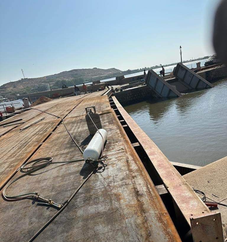 awab_munier's tweet photo. تقرا هندسة مدنية خمسة سنين و استيل و مقاومة مواد و قيامة رابطة و بتاع عشان في النهاية يجيك دعامي يشتغل ليك كبري بي تورش لحام و اسكراب حديد خسارة قرايتنا يا شباب و الله https://t.co/dInx96eTxs
