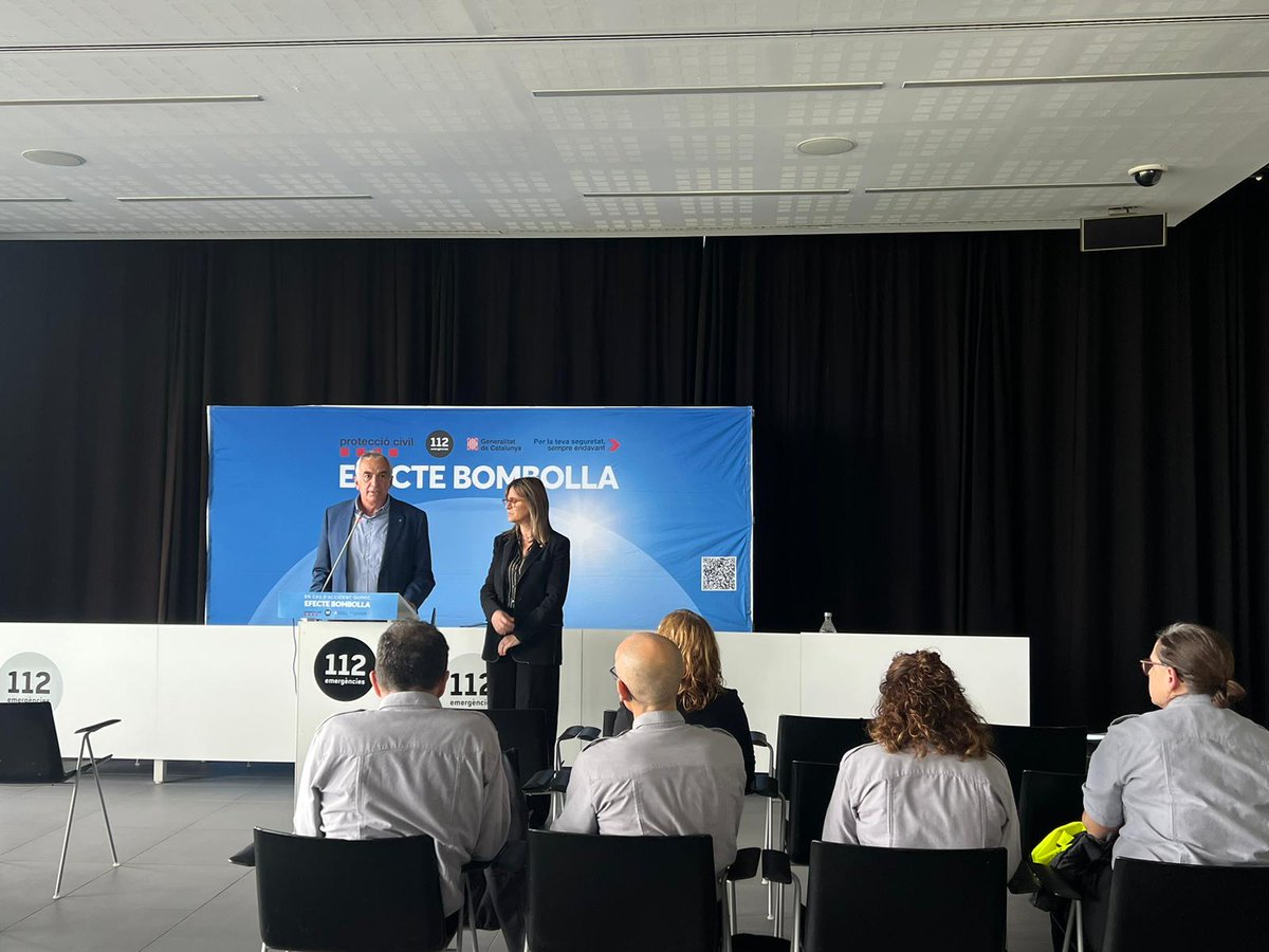 govtarragona's tweet photo. @angelxifre @emergenciescat 💬El delegat i director del pla @angelxifre ha posat en valor "la implicació de tots els cossos que han treballat en el #simulacreplaseqta" i ha agraït la col·laboració de l'empresa Sarpi i de la resta d’empreses del polígon que hi han participat
➕https://t.co/sLMPwbBPAI https://t.co/nZbwAvYJdc