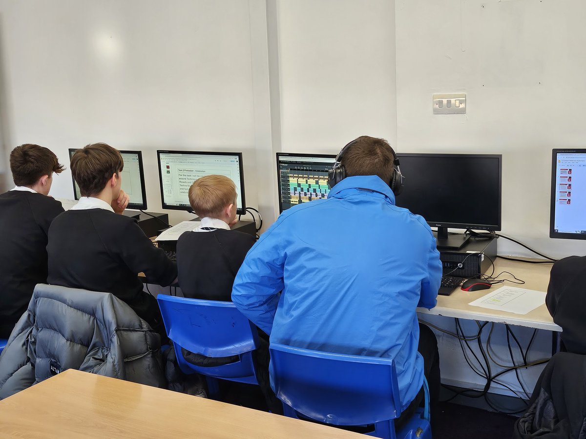 Neil Mills FCCT tweet media