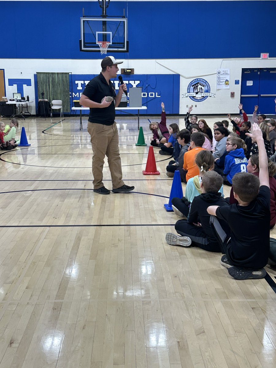 TWS_PBIS's tweet photo. NOW 3-5’s Assembly with Barnhill Preserve 🐾 @west_elem https://t.co/FdECOZucev