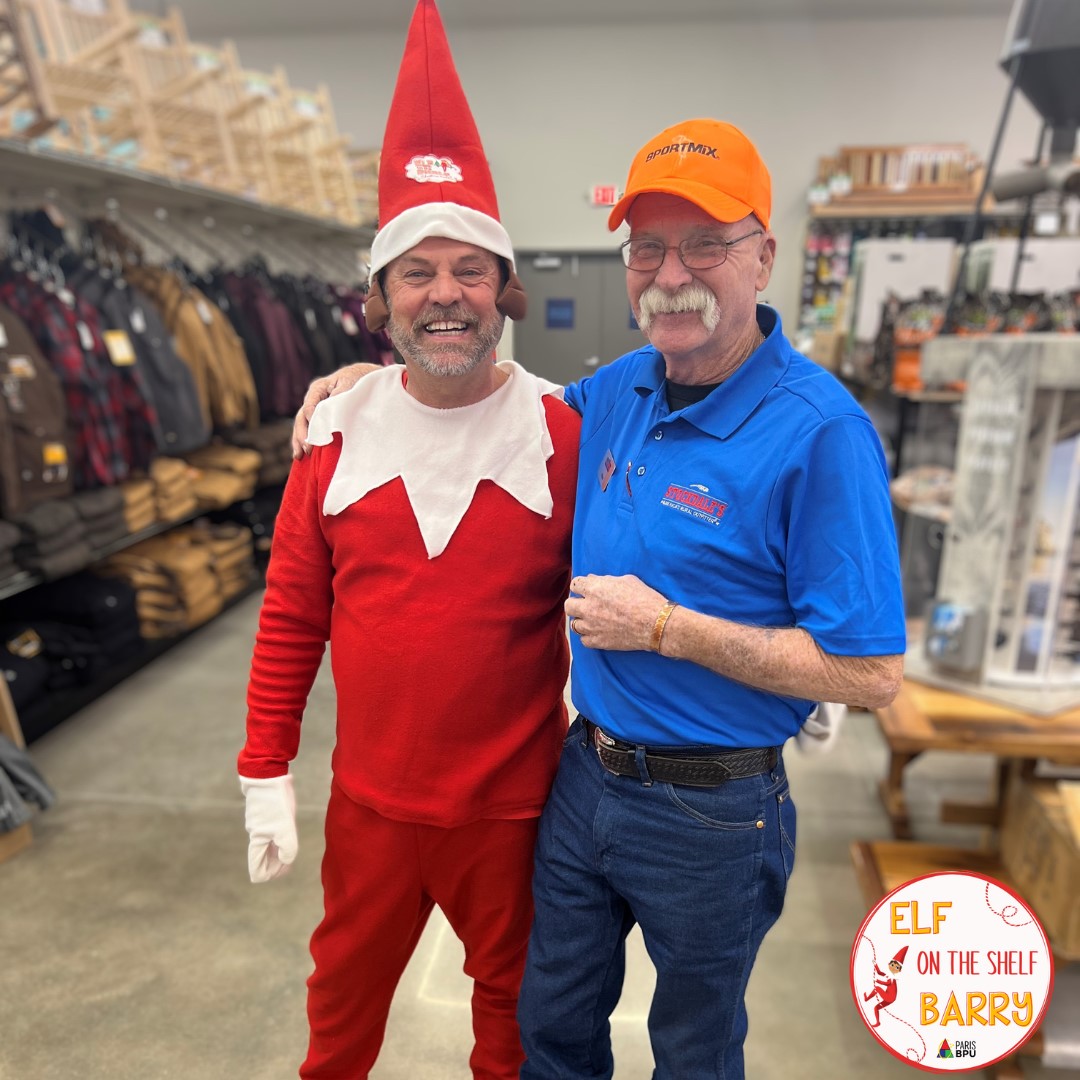 Paris_BPU's tweet photo. Elf Barry has been busy bringing all the Merry Mischief to Henry County! This week he stopped over the the newly opened Stockdale's to meet their team, try on some trendy winter gear and stock up on all the reindeer treats! 🎄🎁 #ElfBarry #mybpu https://t.co/EfZCeUpqxi
