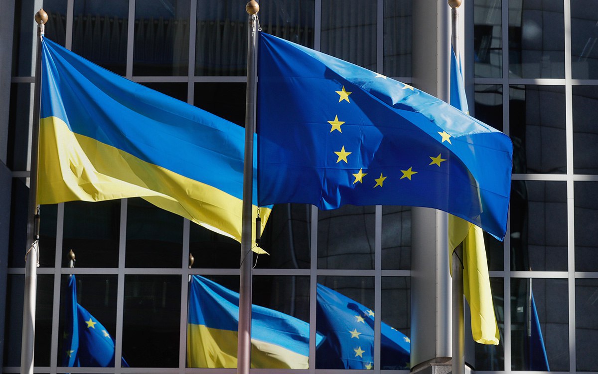 artsenvacatures's tweet photo. ЕС согласовал пакет финансовой помощи для Украины на €50 млрд.
Деньги будут выделены в течение следующих четырех лет.
#ЕС #помощь #Украина #партнеры #EU #aid #Ukraine #partners https://t.co/bMM5sVEfE7
