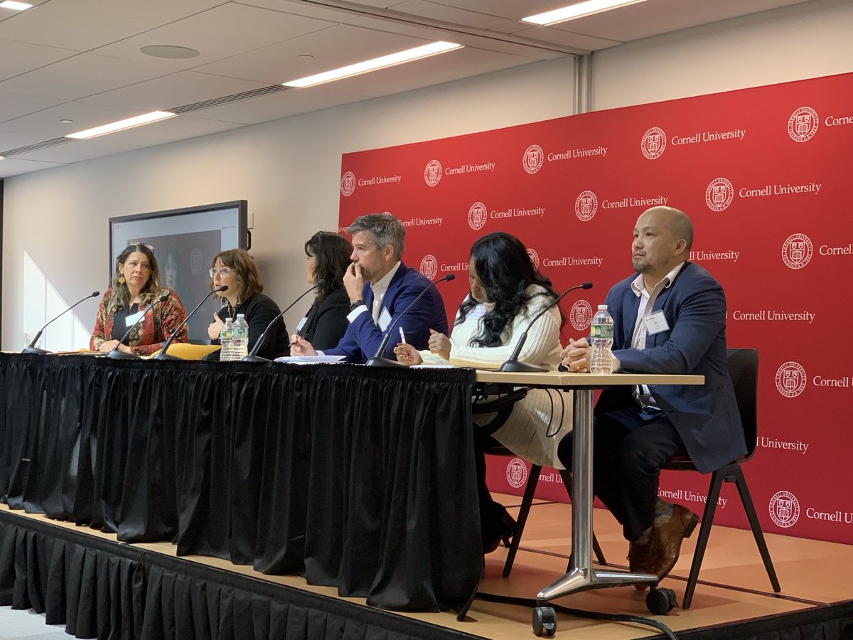 LaraRSkinner's tweet photo. Fabulous panel at Building an Equitable, Diverse and Unionized a Clean Energy Workforce! Ken Nim Nicole Schwartz Nicole Bertrand Jay Rowell Chyna Hampton ⁦⁦@ClimateJobsIL⁩ ⁦@CityBuildSF⁩ ⁦@CSkillsNYC⁩ ⁦@Melissashetler⁩ ⁦@HIRE360Partners⁩ https://t.co/TrmCZqNV6Q