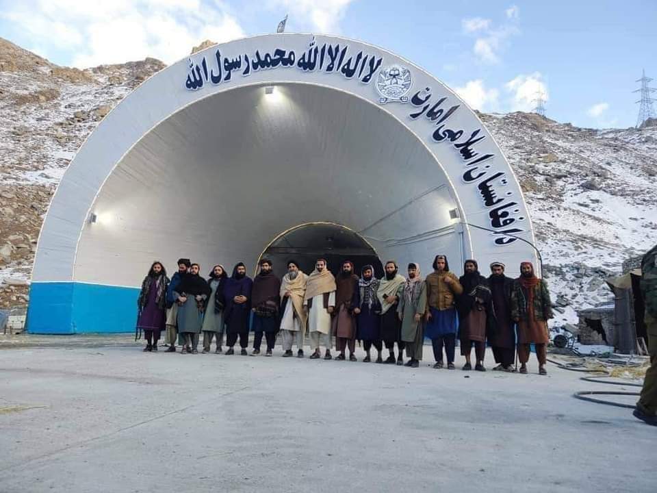 Tajik_News's tweet image. فارسی ستیزی ادامه دارد.
ط‌الب نه به زبان و نه هویت اقوام دیگر غیر پشتون هیچ احترامی ندارد، پشتونه سازی پروژه ای مهلک است.