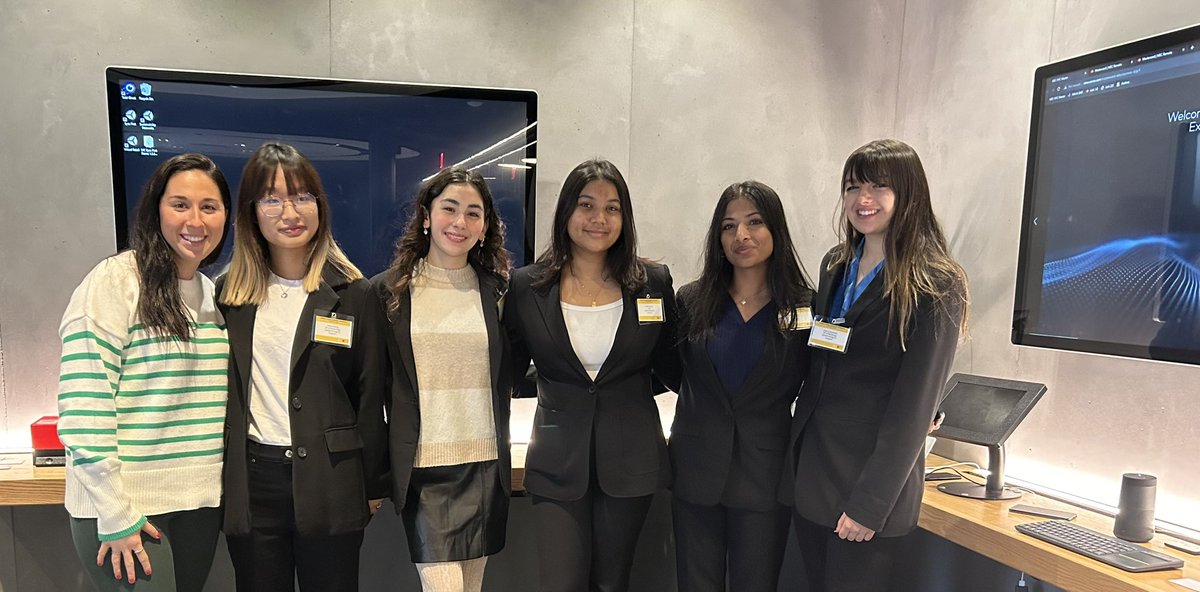 BethpageHS_Biz's tweet photo. VE Leaders take NYC for the Winning Women Conference hosted at the Master Card Tech Hub! #wearebethpage 🗽📊📍 https://t.co/4ditNIIYif