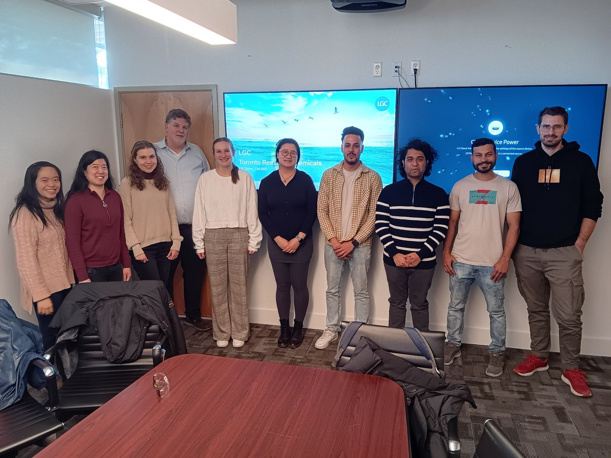 TRCIncorporated's tweet photo. Last Friday, we were delighted to partner with @CICToronto, which organised a tour of our site for undergraduate &amp; graduate students from various universities in Toronto.
👨‍🔬We hope all students had a great time &amp; gained valuable insight into what it's like working as a #chemist! https://t.co/3QDmRGKi06