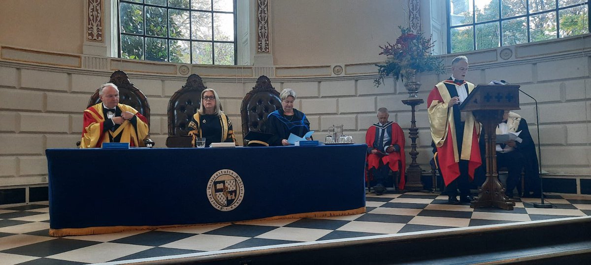 MIEEdStudies's tweet photo. All of our graduates looking fabulous before their @tcddublin @MarinoInstitute commencement. #ThisIsEdStudies https://t.co/hDWFJOVh8t