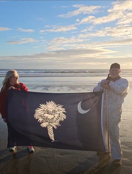 Thomas McElveen tweet media