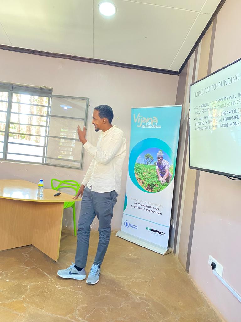 As #KIW2023 continues, #E4ImpactKenya is also hosting the @WFP #VijanainKilimoBizz challenge finalists. This week's #training included one on one engagement with #impactinvestors who are crucial in giving insights on #impact entrepreneurship 

#innovation @WFP_Kenya @fede_nacca