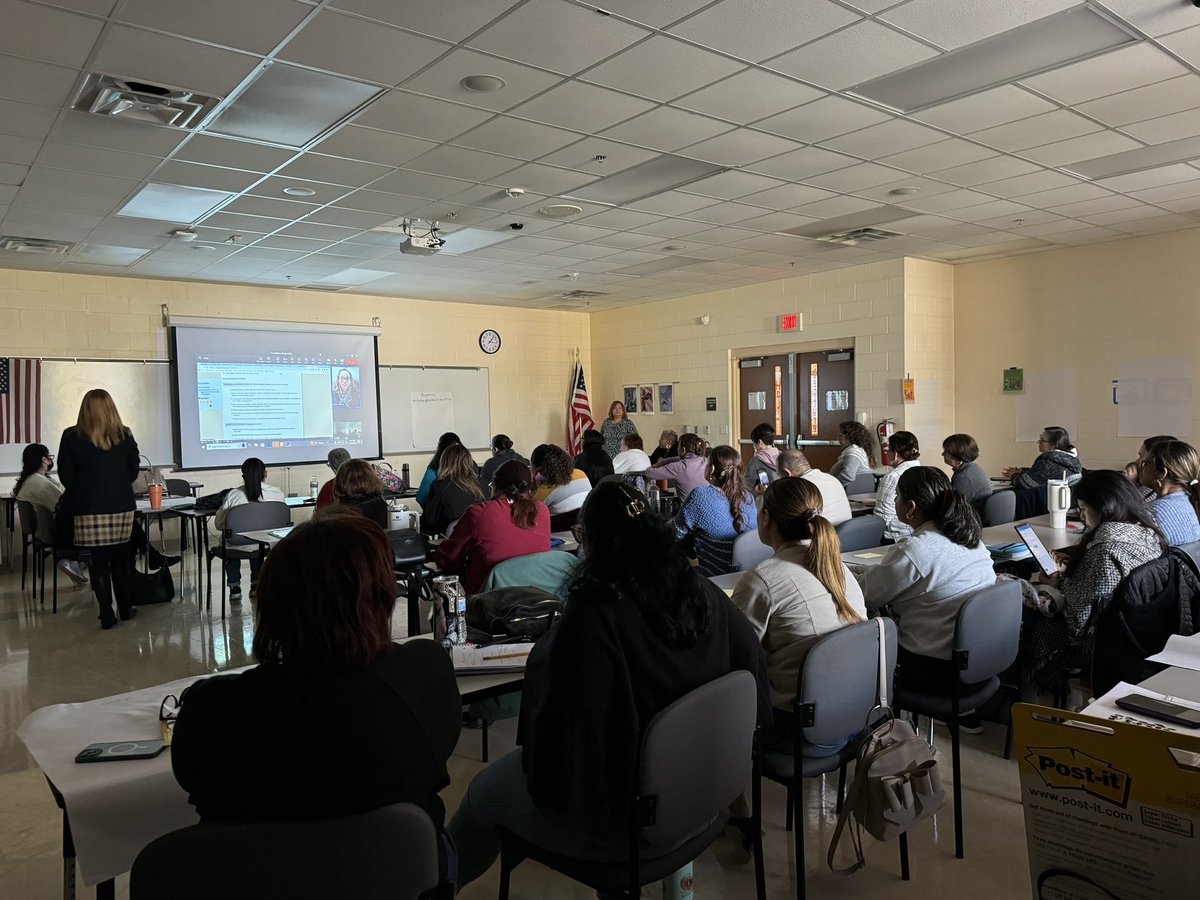 EsolVolusia's tweet photo. ESOL Paraprofessional Training @UHSTitans411 Thank you @tfullervcs for your support and guidance for our paras! Esteban Rondon from Equitable Finance for being our sponsor and go to for retirement! #ESOLVCS https://t.co/3BIHbKKqfG