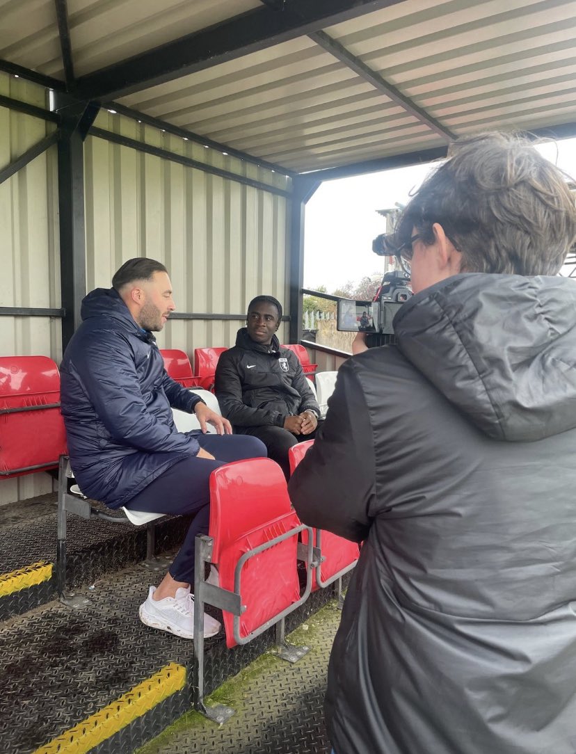 The <a href="/KentFA/">Kent FA ⚽</a> Football Show, coaches episode is live! Featuring all things coaching with insights from <a href="/HerneBayFC/">Herne Bay Football Club</a> manager, Steve Lovell &amp; <a href="/maidstoneunited/">Maidstone United</a> manager <a href="/georgeelokobi/">George Elokobi</a>, <a href="/Kweku_Afari/">Kweku Afari</a> turns presenter to coach &amp; I provide advice to Kent’s coaches on questions they have 🔵⚽️