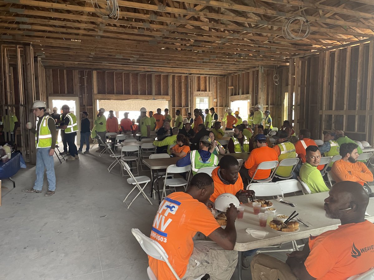 Earlier this month, we held a topping out lunch party for all of the workers on our project, Discovery at Celebration Point. 🎉🎉