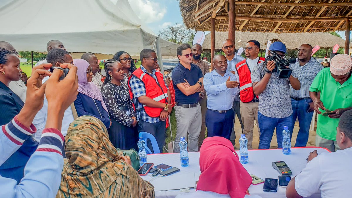 RedcrossKwale's tweet photo. In a collaborative effort to prioritize the well-being of senior citizens #BaseTitanium #RedCross #EquityBank launch a comprehensive #EldersWelfareProgram. The initiative aims to address the diverse needs of the elderly population (eg) #healthcare, and #financial support. https://t.co/Khw4Wa9Nn6