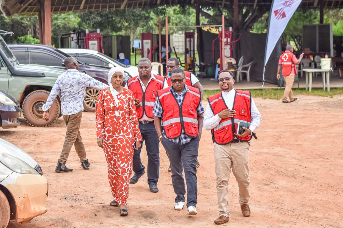 RedcrossKwale's tweet photo. In a collaborative effort to prioritize the well-being of senior citizens #BaseTitanium #RedCross #EquityBank launch a comprehensive #EldersWelfareProgram. The initiative aims to address the diverse needs of the elderly population (eg) #healthcare, and #financial support. https://t.co/Khw4Wa9Nn6