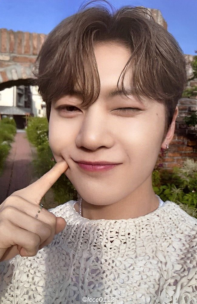 soobiefruity's tweet photo. squishy cheeks #zrsd https://t.co/YEsaR5B0rq