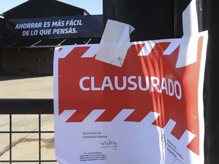 Javier Milei acaba de confirmar el cierre de la secretaria de comercio en Argentina; uno de los entes que mas daño le hizo al sector privado en el país.  Llega el fin de una etapa comunista que duró 80 años. ¿Apoyas esta contundente medida del presidente Milei?