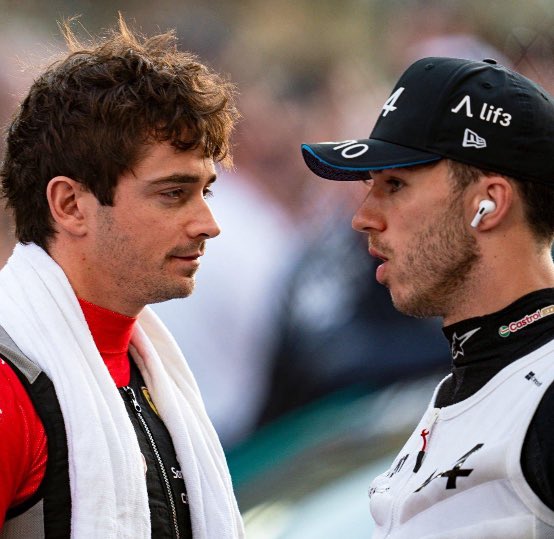 vroomgasly's tweet photo. charles looks at pierre with so much admiration. he’s just like us. i love them. https://t.co/jv3c3AgOnS