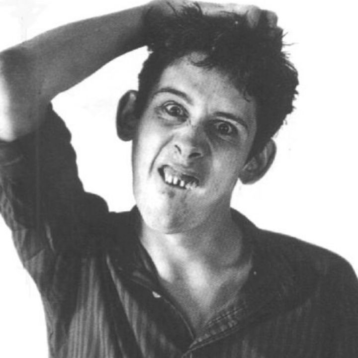 discogs's tweet photo. RIP @ShaneMacGowan, lead singer of The Pogues, who merged the traditional sounds of Irish folk with a punk rock upbringing. His ballad, “Fairytale of New York,” serves as a stark reminder of MacGowan’s brilliance as a writer and performer.

💿 https://t.co/W8e2Yq9IUD https://t.co/qbjQnRy2gk