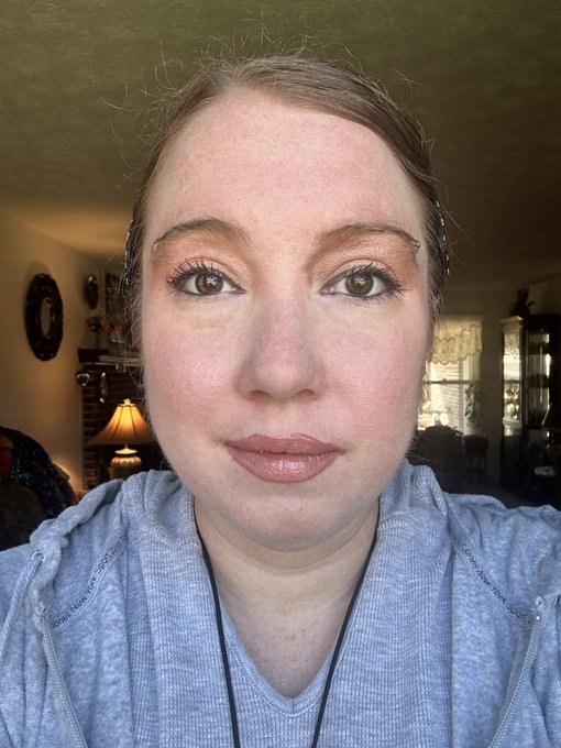 Going to the Gym, time to work Out! https://t.co/YvOlQKtSOt<a href="/tag/newprofilepic"class="tags"><span>#newprofilepic</span></a>