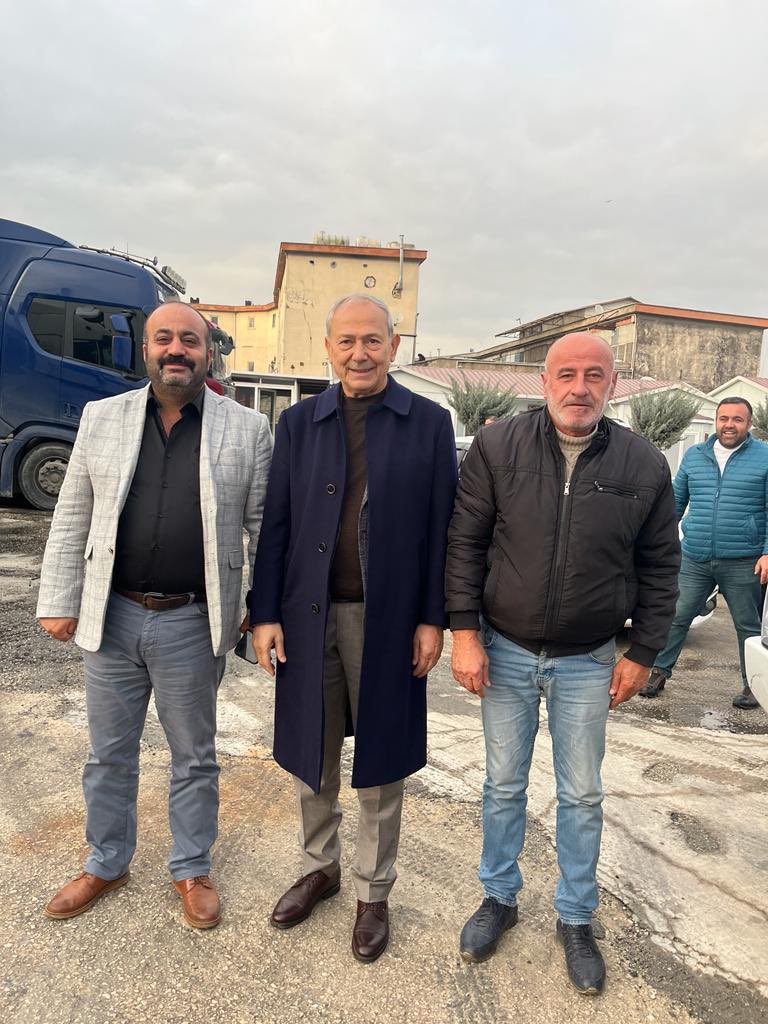 KVelittin's tweet photo. Büyükçekmece Motorlu Taşıyıcılar Kooperatifi’ni ziyaret ettik. Bizleri samimiyetle karşılayan komşularımıza tatlı ikram edip, hasbihal ettik. #büyükçekmece #motorlu #taşıyıcılar #kooperatif https://t.co/bLSRIf3mRM