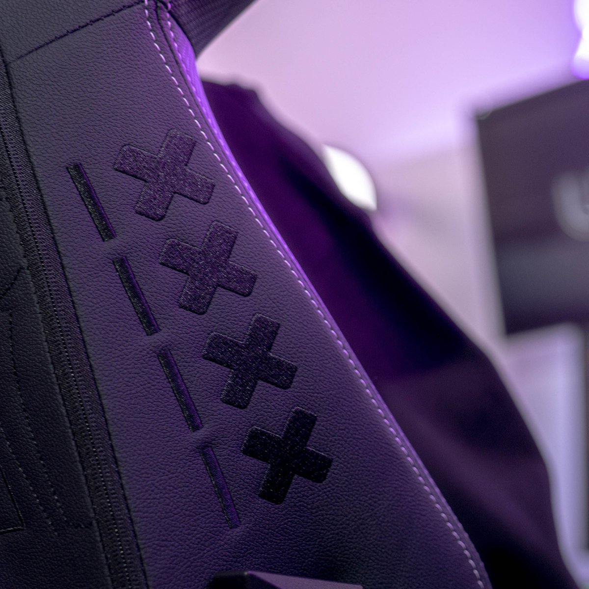 SneakEnergy's tweet image. LESS THAN 24 HOURS 🚨 

Want to win this GT Omega x Sneak Gaming Chair plus UltraBlxxk? Head to the link below, competition closes tomorrow!

sneakenergy.visitlink.me/fx57QE